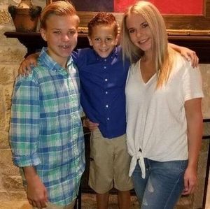 Meet your Posher, Laura